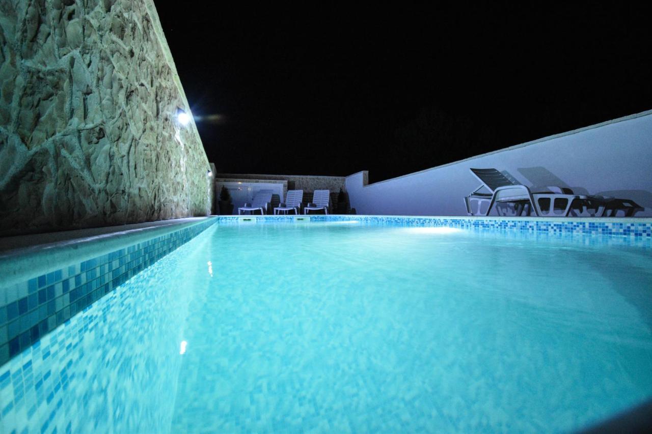 Apartmani Lukic Vir Exterior photo